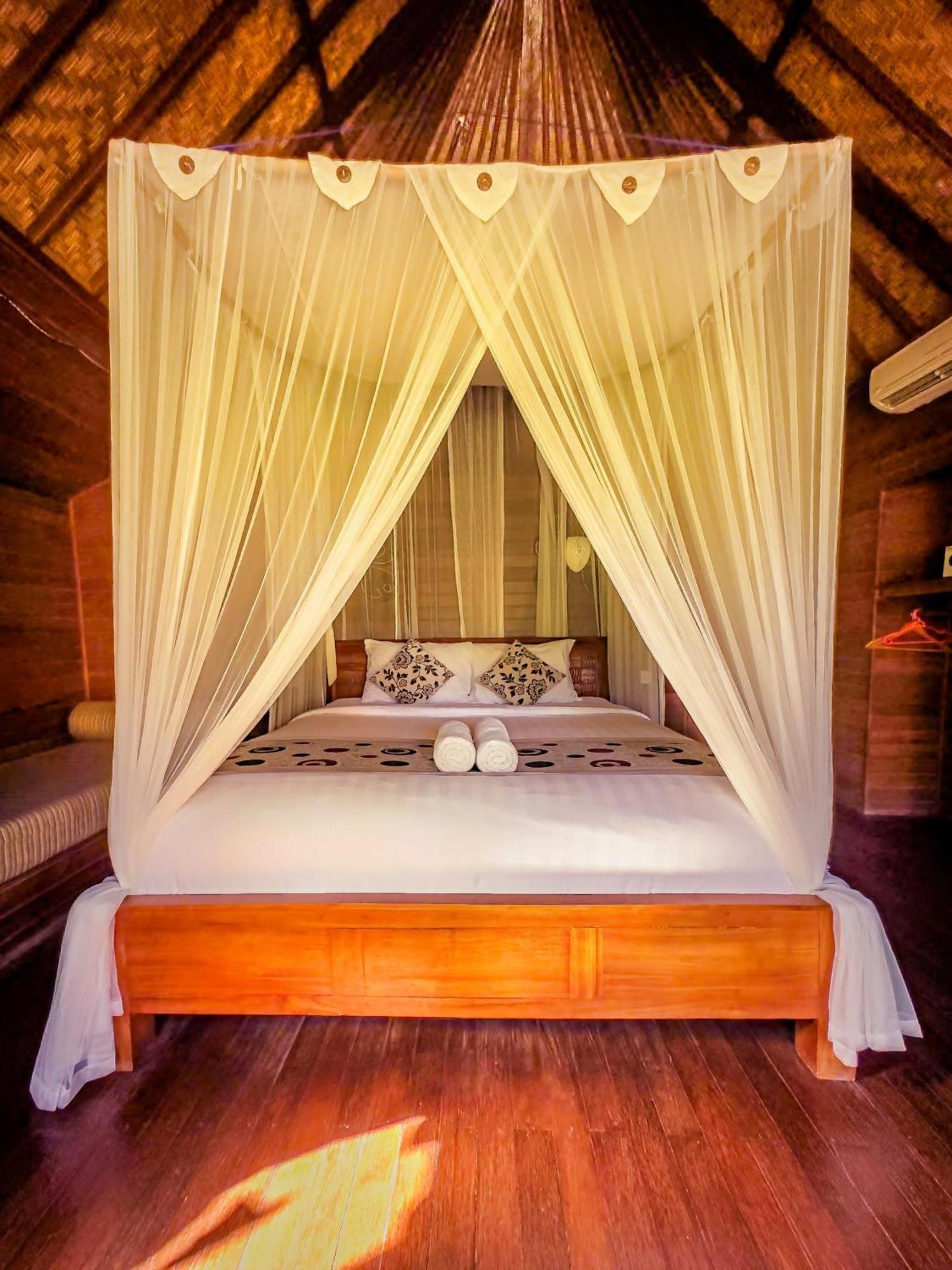 Bed and Breakfast Island Garden Huts Lembongan Экстерьер фото